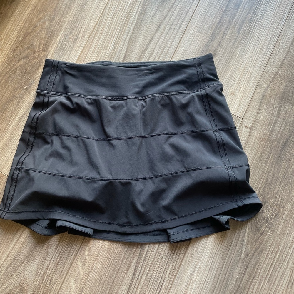 Brand New without Tags skirt!! Accidentally purchased tall size. Excellent cond!